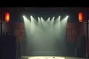 《午夜面包房》封面:深夜烤炉与暖黄灯